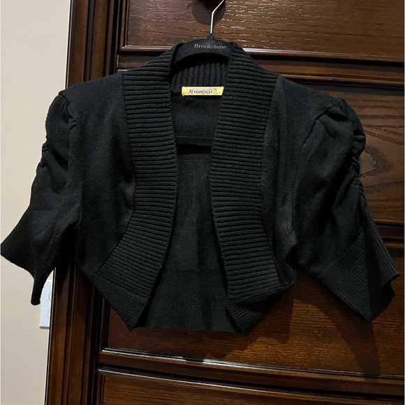 Beautifully made black shrug in excellent quality. - Picture 1 of 5
